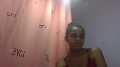 Snapshot of delphineee chatting on 04.15.26 delphine online show from 04.15.26