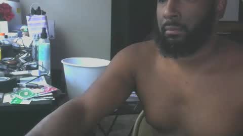 Snapshot of delta7012 chatting on 11.21.25 delta7012 online show from 11.21.25