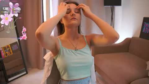 Hi my name is Sari nice to see you in my Room online show from 06.15.26