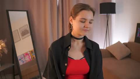 Hi my name is Sari nice to see you in my Room online show from 07.08.26