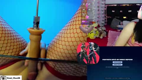 Snapshot of demi_chan chatting on 05.18.26 demiii online show from 05.18.26