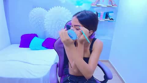 DEMI online show from 12.02.25