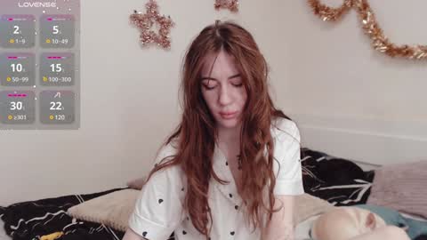 Snapshot of demiamour chatting on 12.29.24 Demi. not your babybabebb and other shit online show from 12.29.24