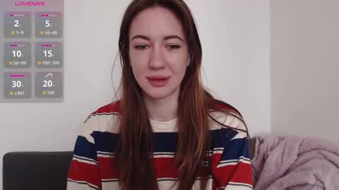 Snapshot of demiamour chatting on 09.20.25 Demi. not your babybabebb and other shit online show from 09.20.25