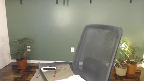 Snapshot of demmetria chatting on 03.19.26 demmetria online show from 03.19.26