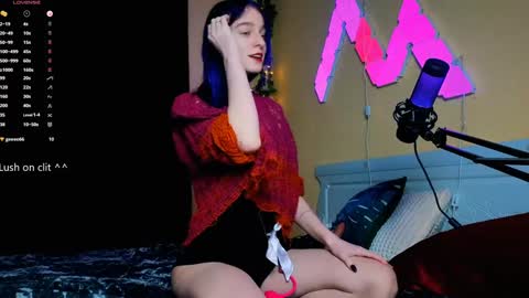 Demmi online show from 01.22.25