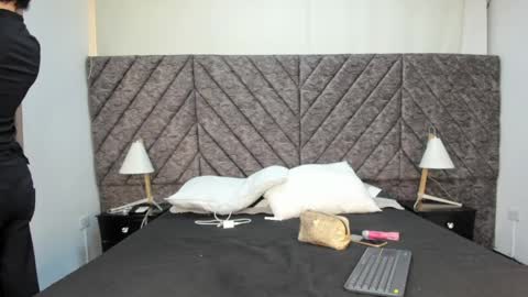 Snapshot of demon_foxx chatting on 05.29.26 online show from 05.29.26