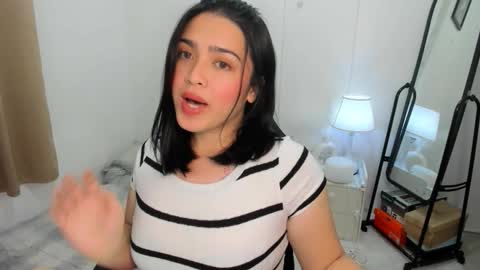 Snapshot of dencyleander chatting on 11.07.25 Demi online show from 11.07.25