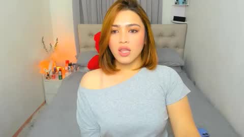 Snapshot of dencyleander chatting on 02.08.26 Demi online show from 02.08.26