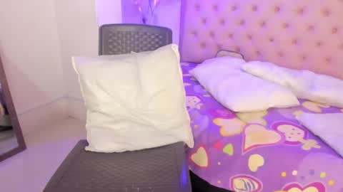 denisse_logan online show from 02.20.26