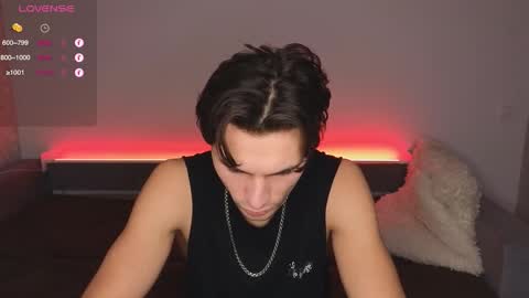 Den online show from 02.08.26