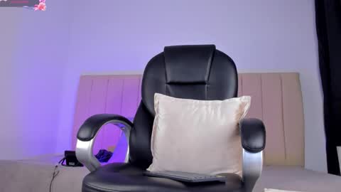 dennis munera online show from 03.05.26