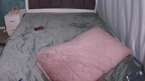 Dennis online show from 10.27.25