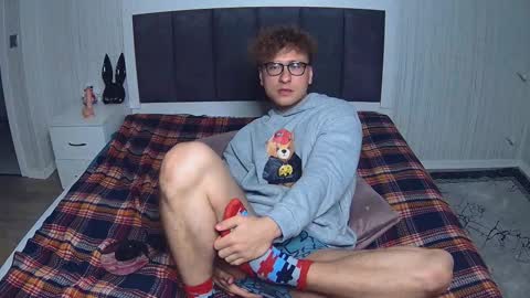 Dennis online show from 02.02.26