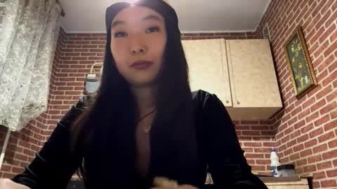 Snapshot of denysebernacchi chatting on 09.25.25 Emma online show from 09.25.25