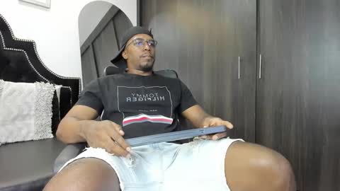 denzelrios online show from 10.17.25