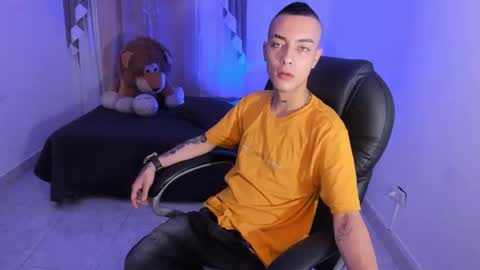 Snapshot of dereck_boyy_ chatting on 02.10.26 Dereck Boy online show from 02.10.26