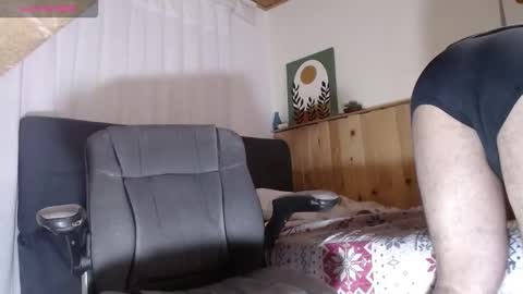 Snapshot of dereck_mills3 chatting on 02.08.26 Dereck Mills3 online show from 02.08.26