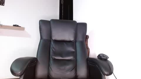 Sir. Derek - Total Control online show from 02.24.25