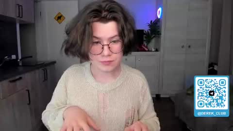 Snapshot of derek_shameless chatting on 06.12.26 Derek online show from 06.12.26