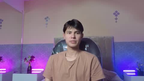 Snapshot of derek_sinn chatting on 03.02.26 derek_sinn online show from 03.02.26