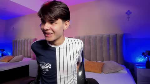 derek_sinn online show from 04.08.26