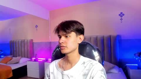 derek_sinn online show from 04.16.26