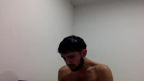 Snapshot of derek_smiith chatting on 02.25.26 Derek smiith online show from 02.25.26