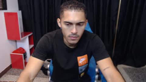 D E R E K online show from 11.22.25