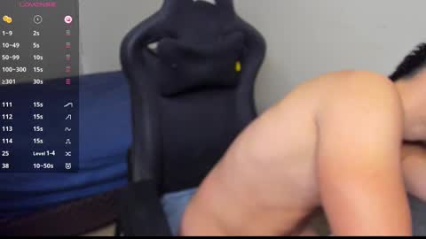 Snapshot of derekcb chatting on 03.05.25 Derekcb online show from 03.05.25