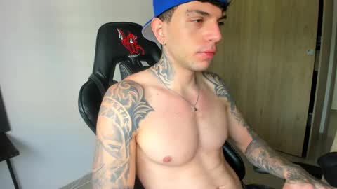 derekmuller11 online show from 04.18.26