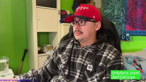 Snapshot of derrick_hose chatting on 01.15.25 Derrick Hose online show from 01.15.25