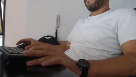     online show from 12.04.24