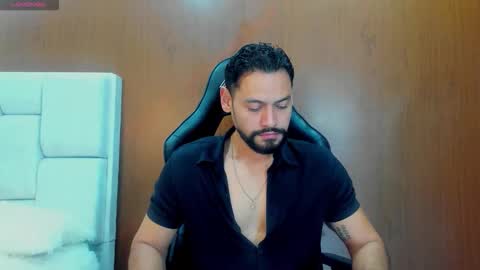 Snapshot of derrybigger_cm chatting on 10.14.25 DerryBigger CM online show from 10.14.25