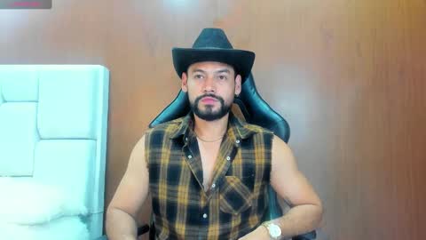 Snapshot of derrybigger_cm chatting on 10.16.25 DerryBigger CM online show from 10.16.25