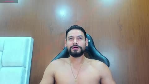 Snapshot of derrybigger_cm chatting on 10.17.25 DerryBigger CM online show from 10.17.25