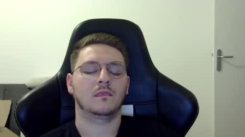 dervechi online show from 10.13.25