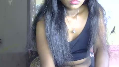 Snapshot of desi_darling chatting on 12.20.25 kajal online show from 12.20.25