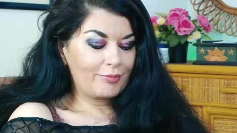 HellenMoon online show from 02.24.25