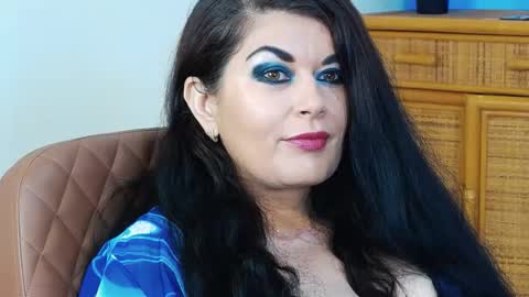 HellenMoon online show from 10.08.25