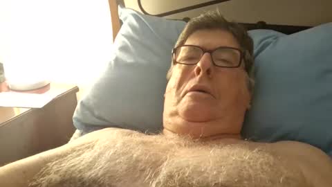 Desmon1958 online show from 04.18.26