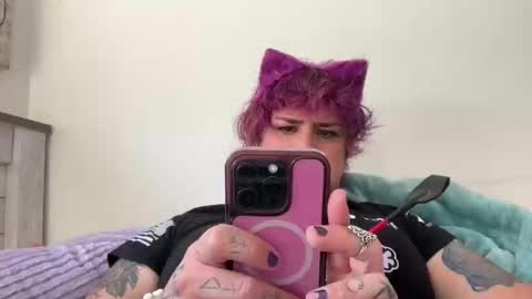 Dezmond online show from 10.21.25