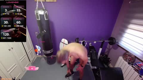 Snapshot of desnudo43 chatting on 01.15.25 jhonn online show from 01.15.25