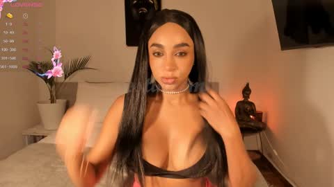 Destinne Mill online show from 11.29.25