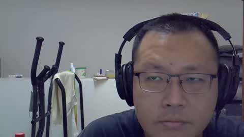 Snapshot of destroy1984 chatting on 09.09.25 Destroy November 1984 online show from 09.09.25