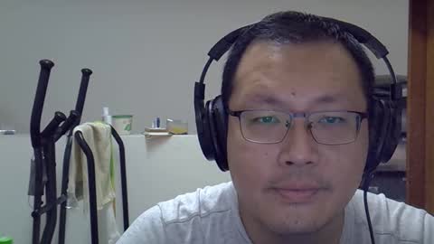 Snapshot of destroy1984 chatting on 10.09.25 Destroy November 1984 online show from 10.09.25