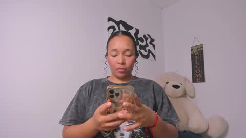 desty_y online show from 02.22.26