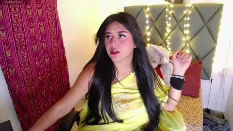 Snapshot of devika_kumar chatting on 05.20.26 devika online show from 05.20.26