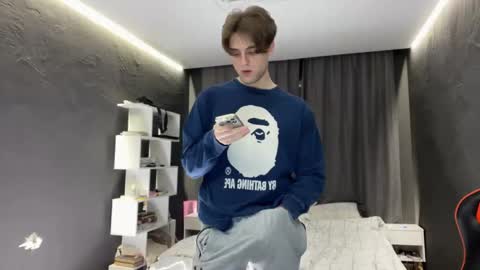 devilnut1 online show from 11.20.25