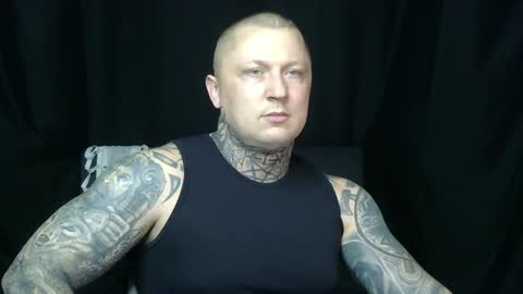 Snapshot of devilwithtats chatting on 05.11.26 Lucian online show from 05.11.26